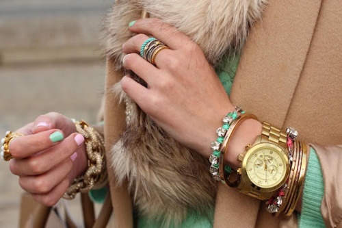Master the Art of Accessorizing: Elevate Every Outfit with Perfect Styling